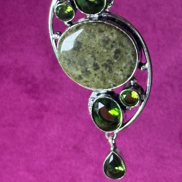 Artisan Green Gemstone Pendant  “volcanic chrysotile” dangle Pendant only - Picture 3 of 11